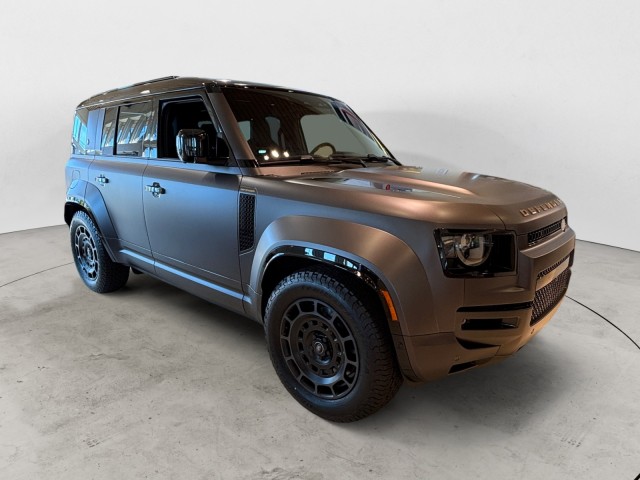 land rover defender 2025 SALEZEE99S2452609 image land rover defender 2025 SALEZEE99S2452609 image